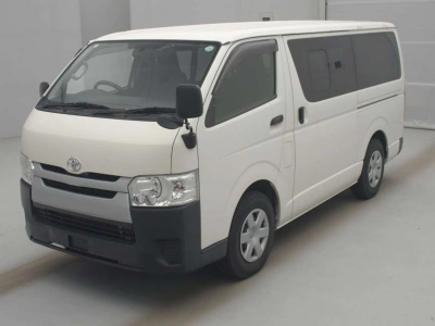 TOYOTA REGIUS VAN