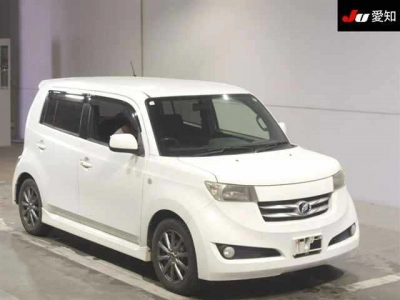TOYOTA BB