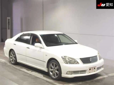 TOYOTA CROWN ATHLETE
