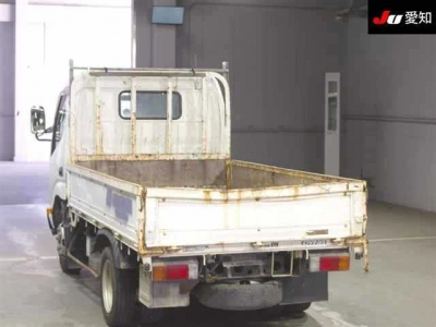 TOYOTA DYNA TRUCK
