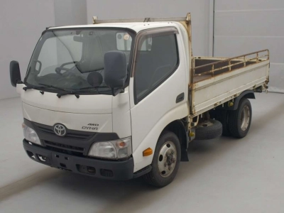 TOYOTA DYNA TRUCK