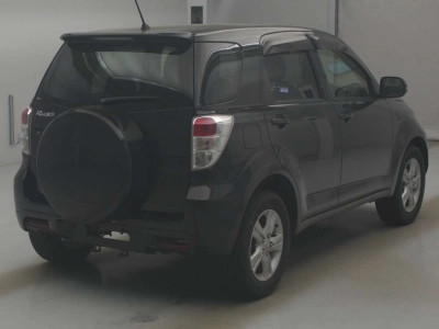 TOYOTA RUSH