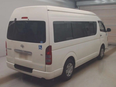 TOYOTA REGIUS VAN