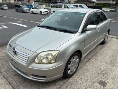 TOYOTA AVENSIS SEDAN