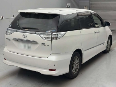 TOYOTA ESTIMA HYBRID