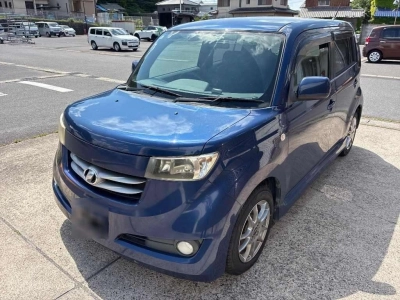 TOYOTA BB