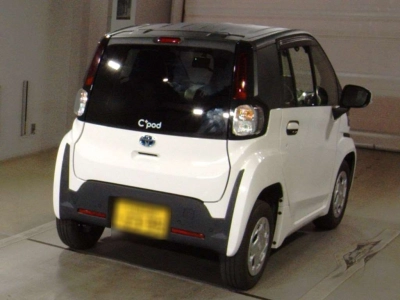 TOYOTA C+POD