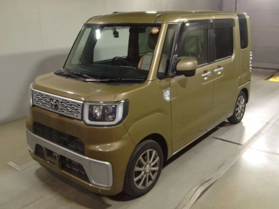 TOYOTA PIXIS MEGA