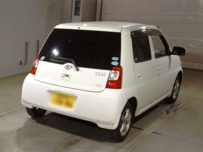 DAIHATSU ESSE
