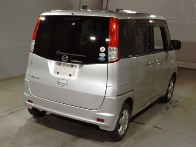NISSAN ROOX