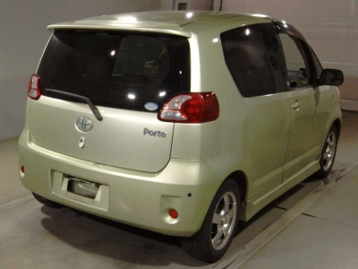 TOYOTA PORTE