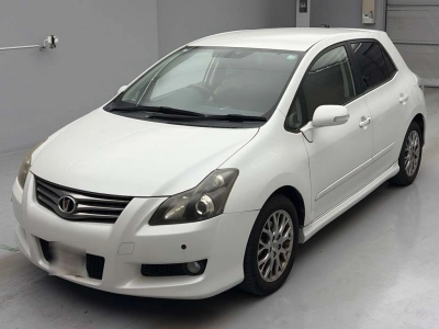 TOYOTA BLADE
