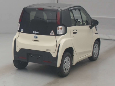 TOYOTA C+POD