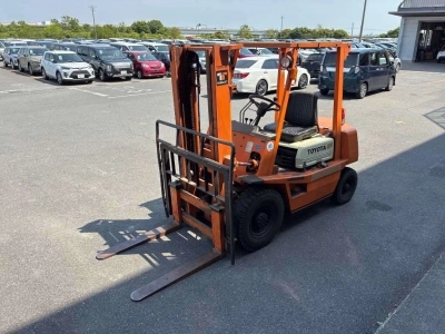 TOYOTA  FORKLIFT 