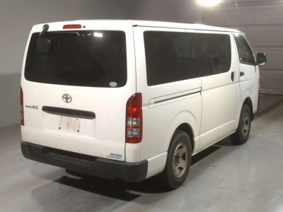 TOYOTA REGIUS VAN