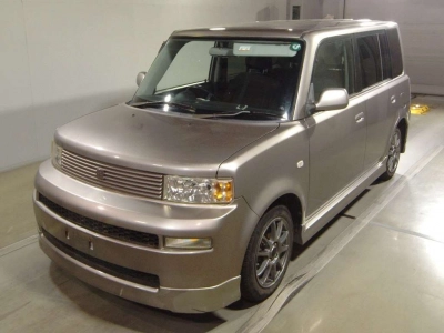 TOYOTA BB