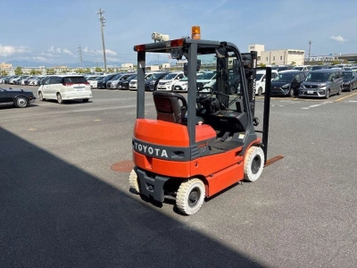 TOYOTA  FORKLIFT 
