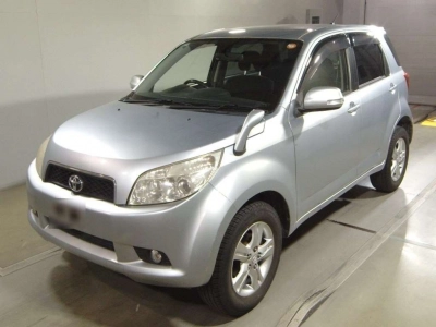 TOYOTA RUSH