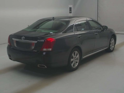 TOYOTA CROWN MAJESTA