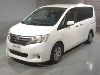 NISSAN SERENA