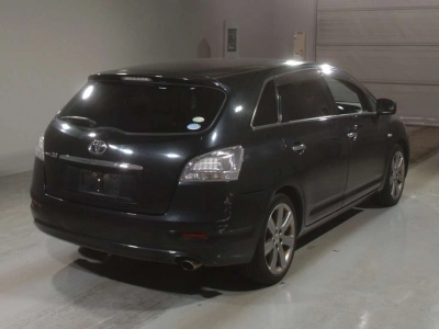 TOYOTA MARK X ZIO