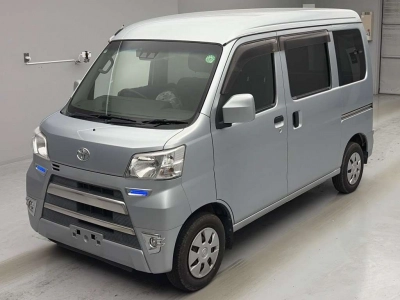 TOYOTA PIXIS VAN