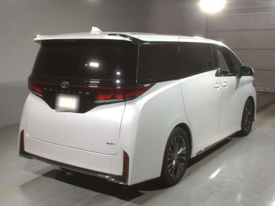 TOYOTA VELLFIRE HYBRID