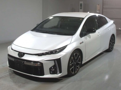 TOYOTA PRIUS PHV