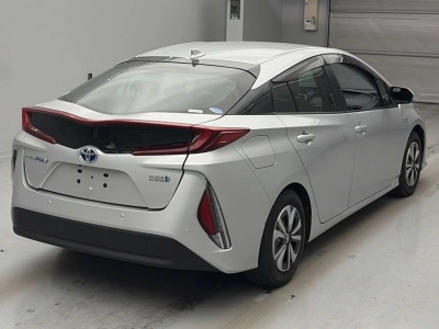 TOYOTA PRIUS PHV