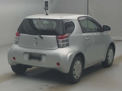 TOYOTA IQ