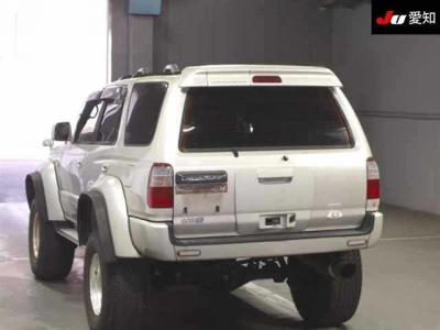 TOYOTA HILUX SURF