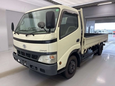 TOYOTA DYNA TRUCK