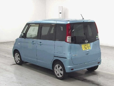NISSAN ROOX