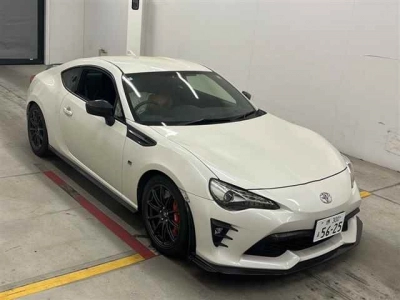 TOYOTA 86