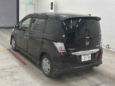 HONDA FREED HYBRID