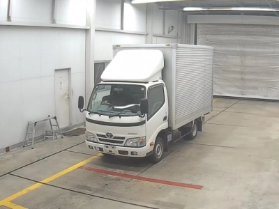 TOYOTA DYNA