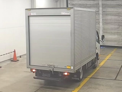 TOYOTA DYNA