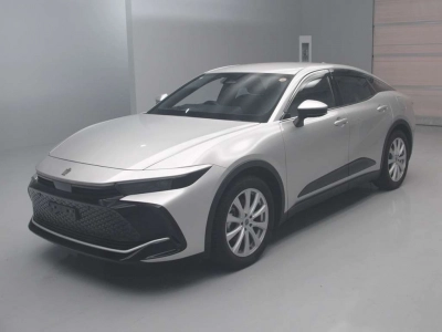 TOYOTA CROWN CROSSOVER