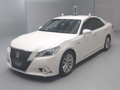 TOYOTA CROWN HYBRID