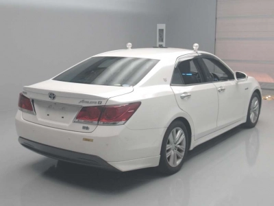 TOYOTA CROWN HYBRID