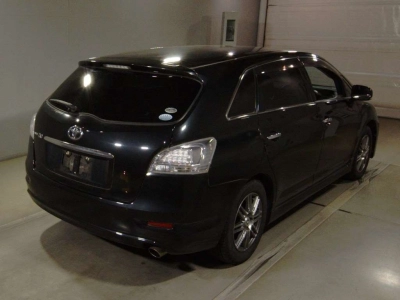 TOYOTA MARK X ZIO