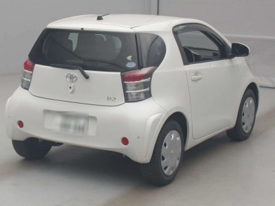 TOYOTA IQ