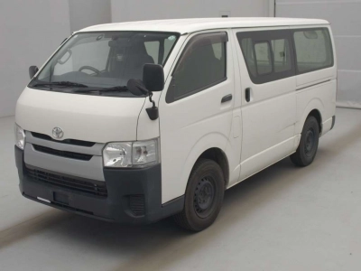 TOYOTA REGIUS VAN