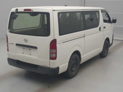 TOYOTA REGIUS VAN