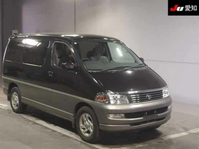 TOYOTA HIACE REGIUS