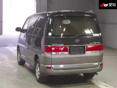 TOYOTA HIACE REGIUS