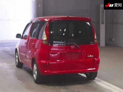 TOYOTA FUN CARGO