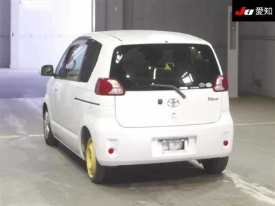 TOYOTA PORTE