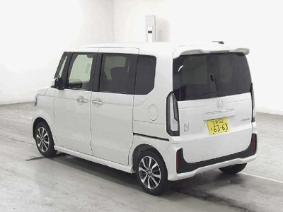 HONDA N BOX CUSTOM