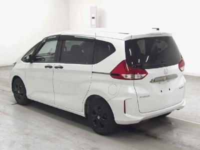 HONDA FREED HYBRID